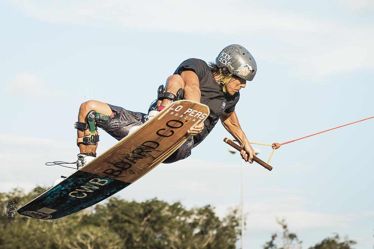 Phuket Wake Park Hotel Kathu Exterior foto